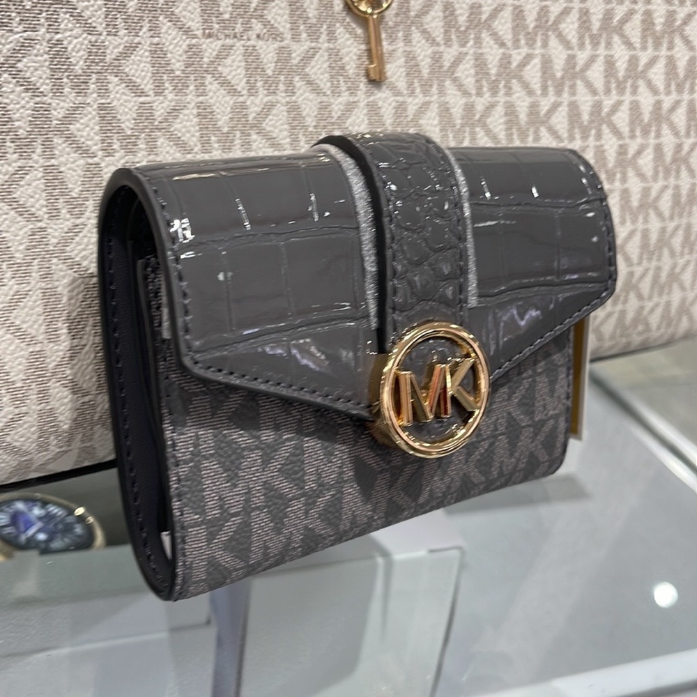 MICHAEL KORS CARMEN MEDIUM FLAP LOGO AND FAUX LEATHER WALLET 
HEATHER GREY MULTI